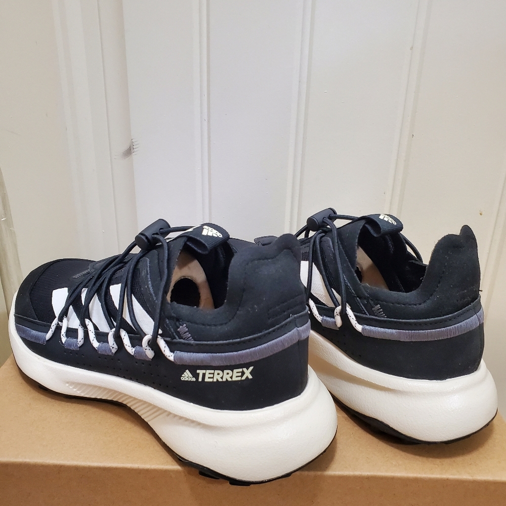 Adidas Terrex Hiking shoes - Picture 4 of 5